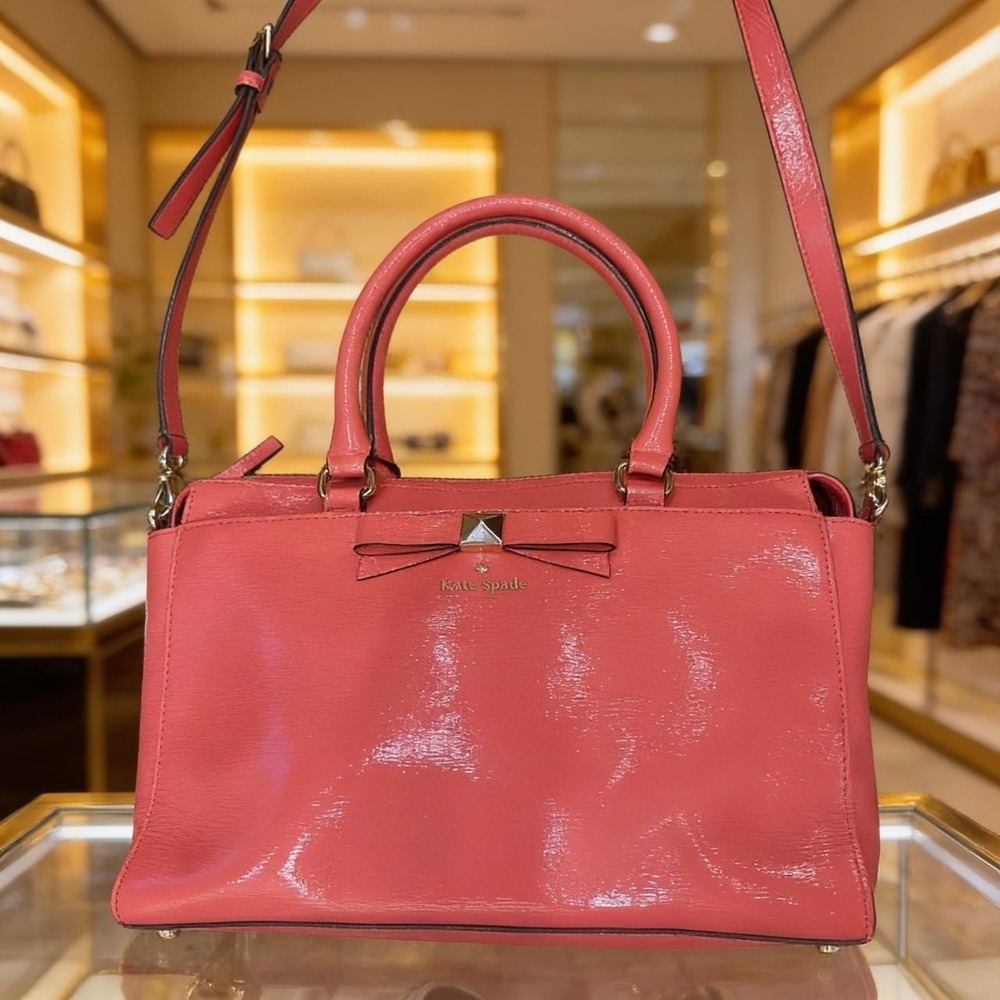 Kate Spade pink purse with bow detail